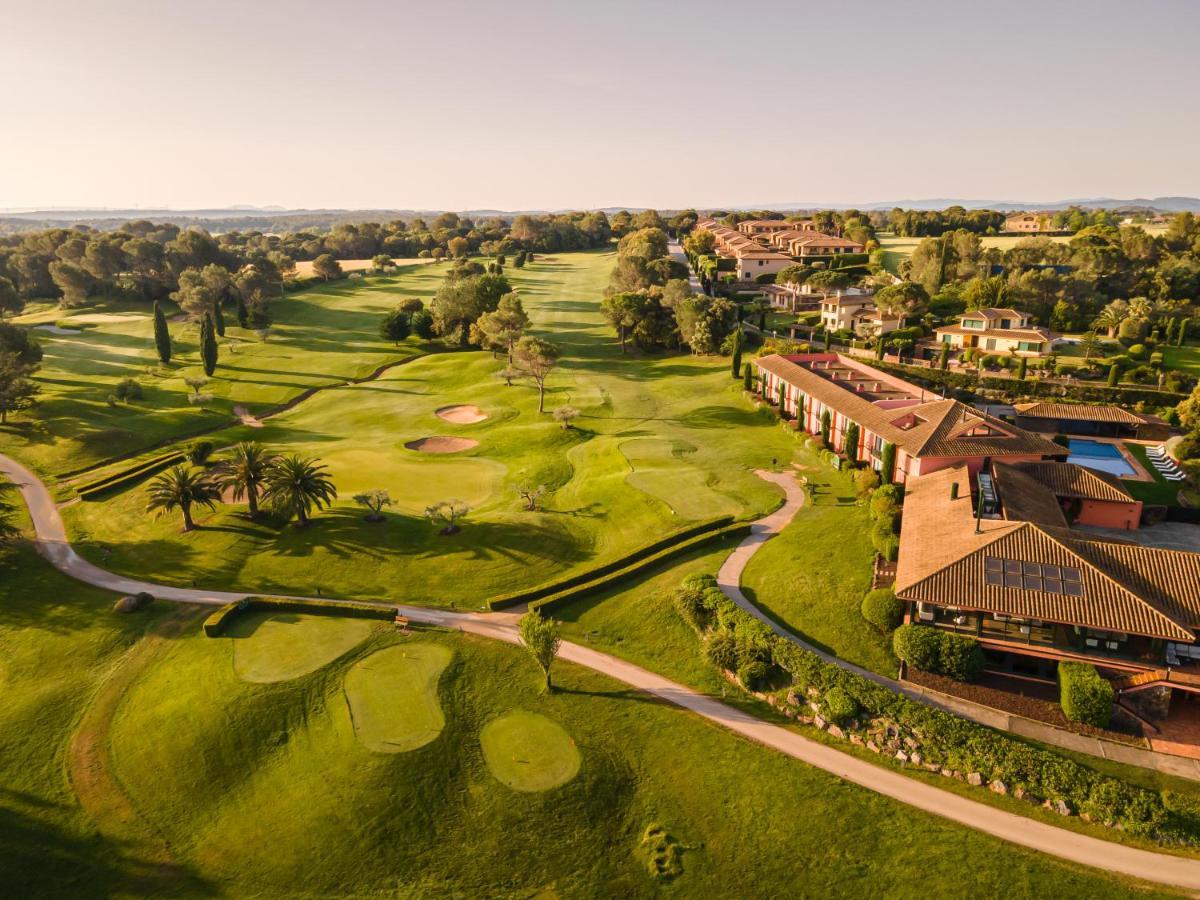 Hotel Torremirona Golf & Spa Navata Luaran gambar