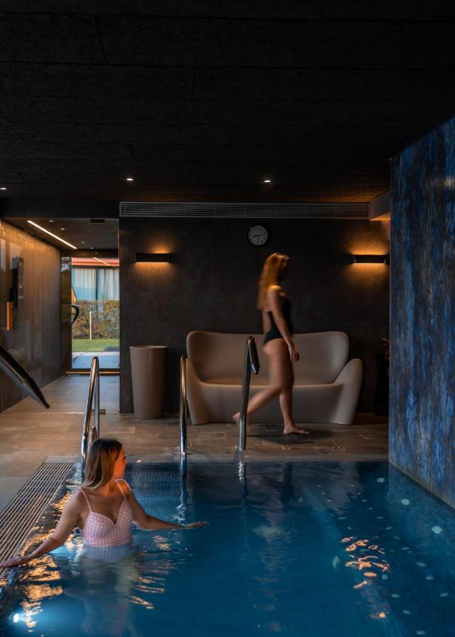 Hotel Torremirona Golf & Spa Navata Luaran gambar