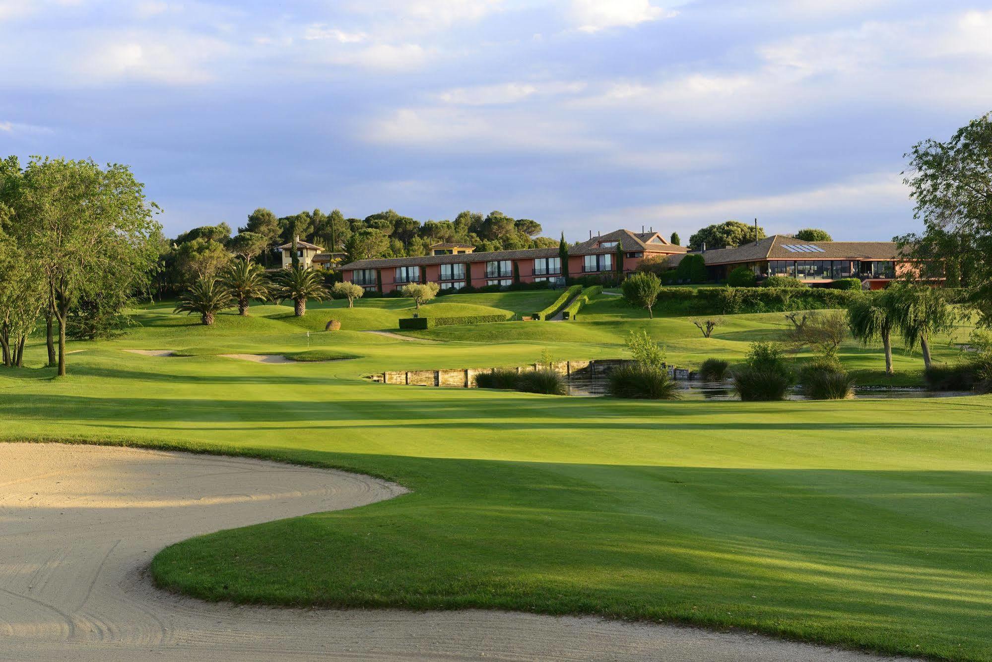 Hotel Torremirona Golf & Spa Navata Luaran gambar