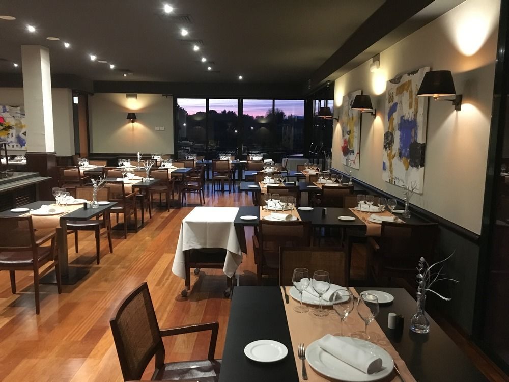 Hotel Torremirona Golf & Spa Navata Luaran gambar