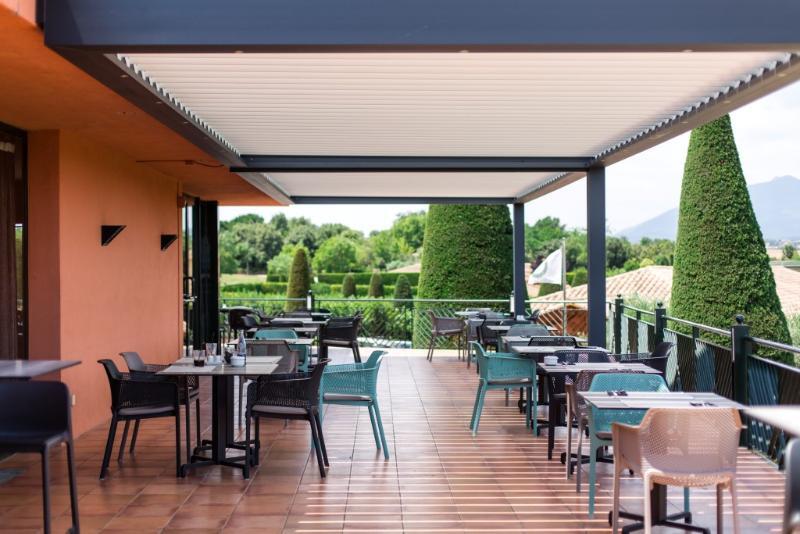 Hotel Torremirona Golf & Spa Navata Luaran gambar