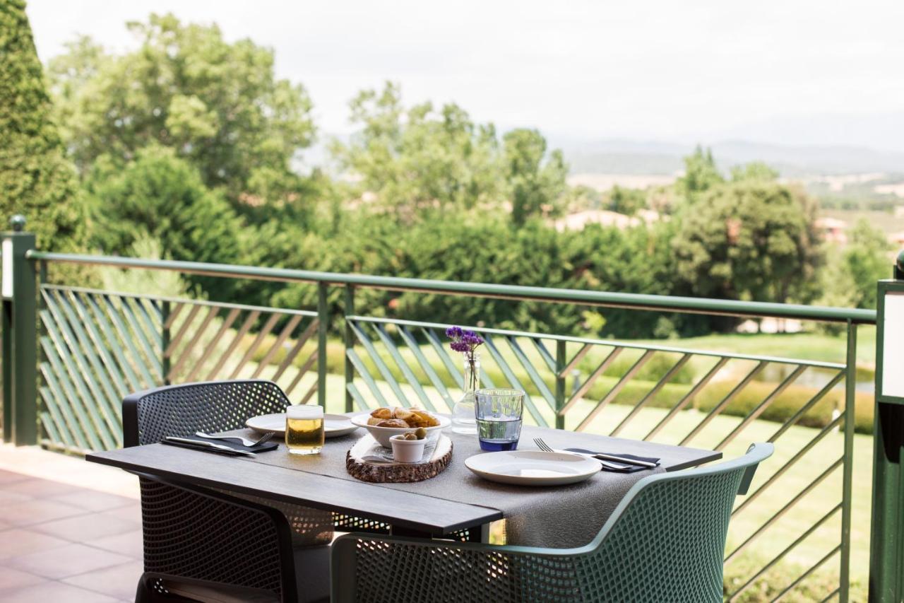 Hotel Torremirona Golf & Spa Navata Luaran gambar